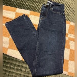 Levi stretchy straight leg jeans